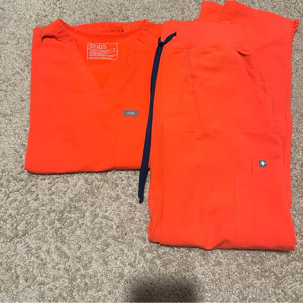 Figs Women's Scrub Set in Bright Orange